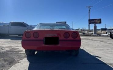 Chevrolet-Corvette-1985-Red-Tan-4