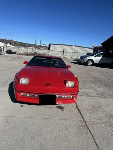 Chevrolet-Corvette-1985-Red-Tan