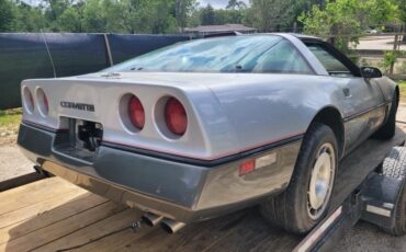 Chevrolet-Corvette-1986-4