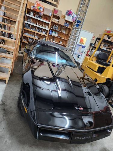 Chevrolet-Corvette-1986-Black-Gray-7
