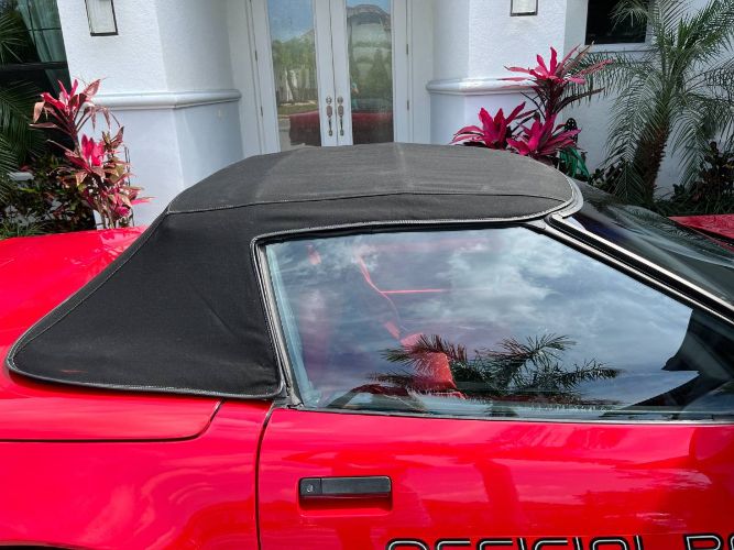 Chevrolet-Corvette-1986-Bright-Red-10