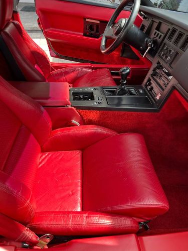 Chevrolet-Corvette-1986-Bright-Red-11