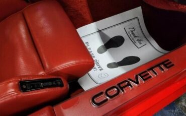 Chevrolet-Corvette-1986-Convertible-12
