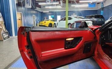 Chevrolet-Corvette-1986-Convertible-14