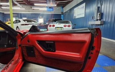 Chevrolet-Corvette-1986-Convertible-15