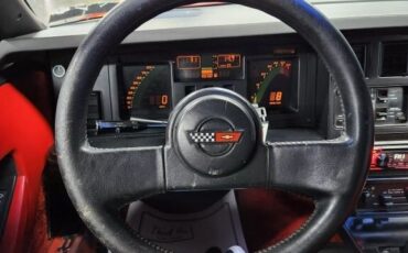Chevrolet-Corvette-1986-Convertible-17