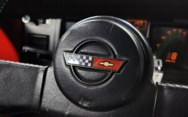 Chevrolet-Corvette-1986-Convertible-18