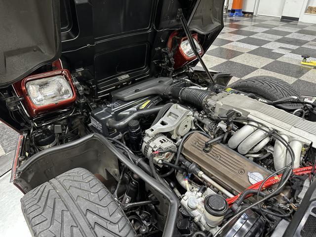 Chevrolet-Corvette-1986-Convertible-21