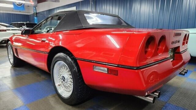 Chevrolet-Corvette-1986-Convertible-3