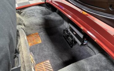 Chevrolet-Corvette-1986-Convertible-35