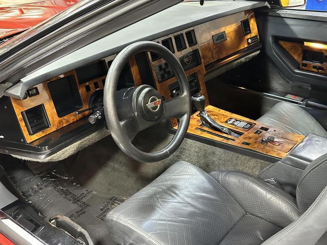 Chevrolet-Corvette-1986-Convertible-9