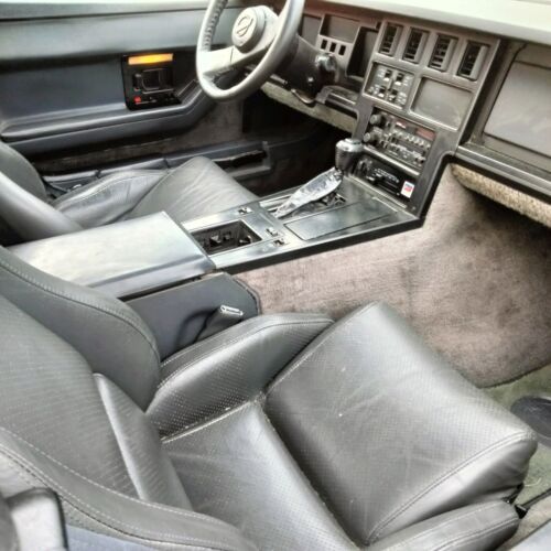 Chevrolet-Corvette-1986-Green-9