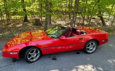 Chevrolet-Corvette-1986-Red-Red-Leather-4