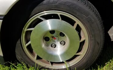 Chevrolet-Corvette-1986-Silver-Beige-Metalli-Bronze-4