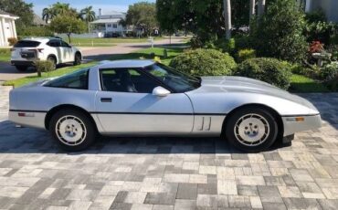 Chevrolet-Corvette-1986-Silver-Metallic-GrayCharcoal-7