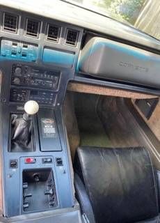 Chevrolet-Corvette-1987-2