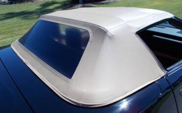 Chevrolet-Corvette-1987-Black-3