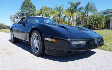 Chevrolet-Corvette-1987-Black-4