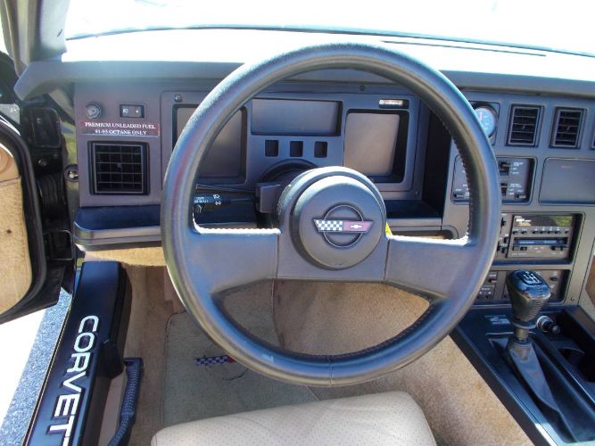 Chevrolet-Corvette-1987-Black-7