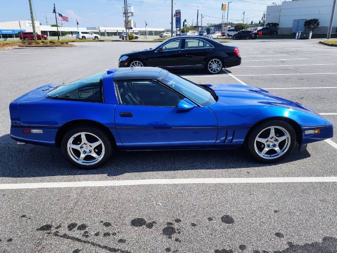 Chevrolet-Corvette-1987-Blue-10
