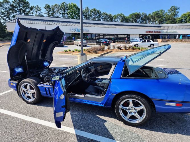 Chevrolet-Corvette-1987-Blue-14