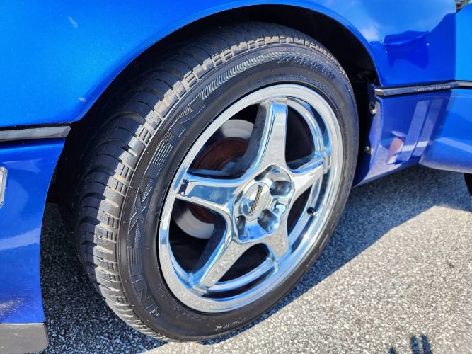 Chevrolet-Corvette-1987-Blue-17