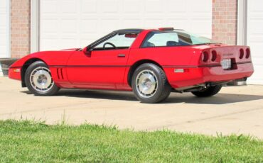 Chevrolet-Corvette-1987-Coupe-1