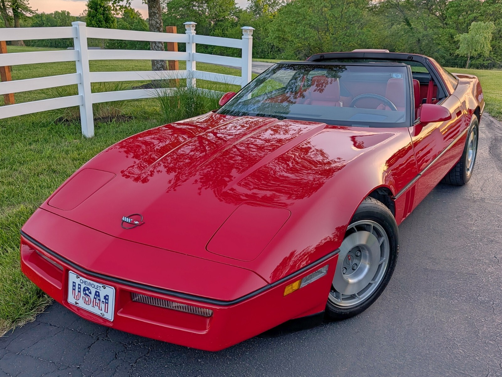 Chevrolet-Corvette-1987-Coupe-38
