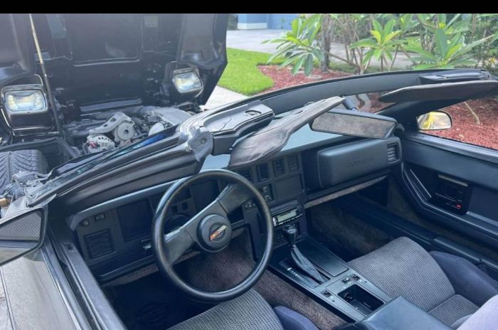 Chevrolet-Corvette-1987-Dark-Gray-MetallicB-Gray-Houndstooth-19