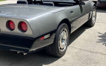 Chevrolet-Corvette-1987-Dark-Gray-MetallicB-Gray-Houndstooth-5