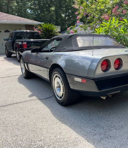 Chevrolet-Corvette-1987-Dark-Gray-MetallicB-Gray-Houndstooth-9