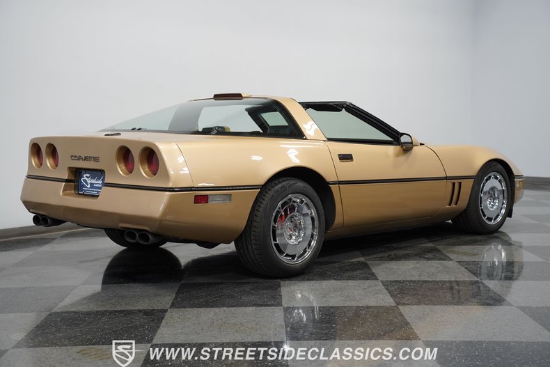Chevrolet-Corvette-1987-Gold-Metallic-Saddle-23