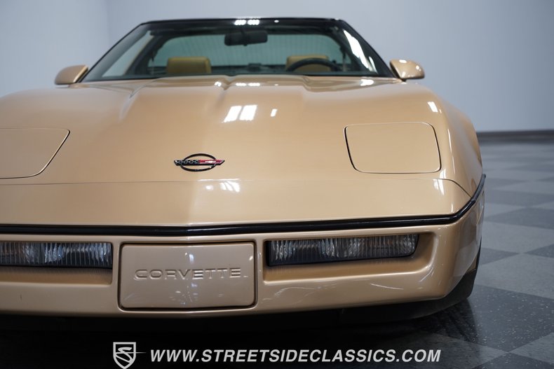 Chevrolet-Corvette-1987-Gold-Metallic-Saddle-29