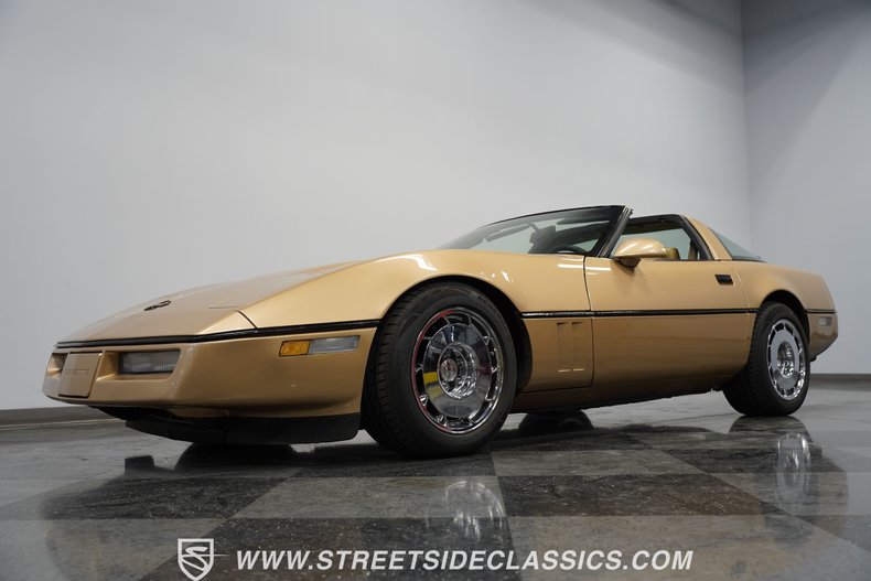 Chevrolet-Corvette-1987-Gold-Metallic-Saddle-31