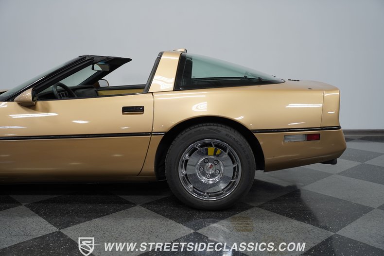 Chevrolet-Corvette-1987-Gold-Metallic-Saddle-34