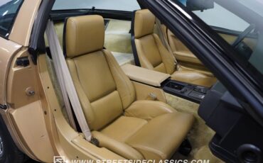 Chevrolet-Corvette-1987-Gold-Metallic-Saddle-47