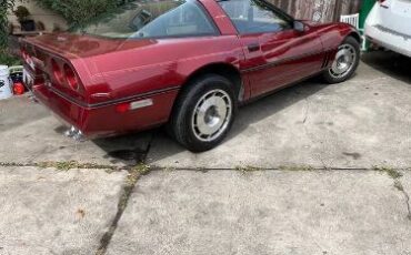Chevrolet-Corvette-1987-Red-1