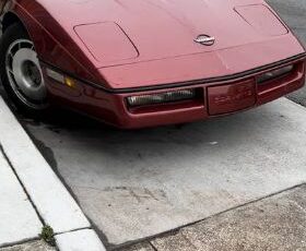 Chevrolet-Corvette-1987-Red-11