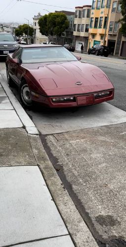 Chevrolet-Corvette-1987-Red