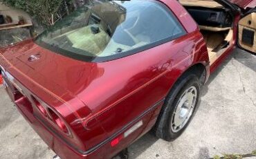Chevrolet-Corvette-1987-Red-4