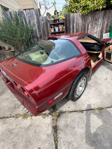 Chevrolet-Corvette-1987-Red-4