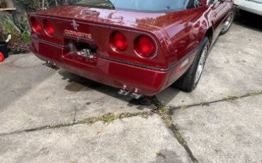 Chevrolet-Corvette-1987-Red-8