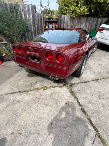 Chevrolet-Corvette-1987-Red-8