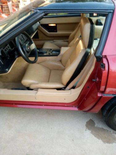 Chevrolet-Corvette-1987-Red-9