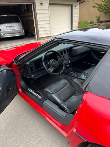 Chevrolet-Corvette-1987-Red-Black-Leather-3