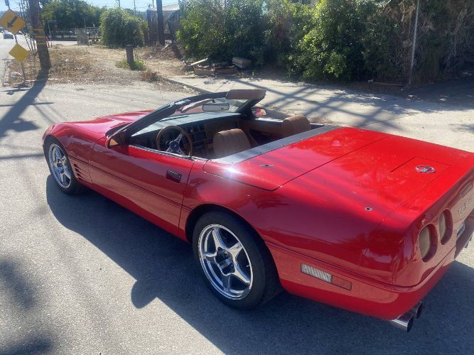 Chevrolet-Corvette-1987-Red-Saddle-Leather-10
