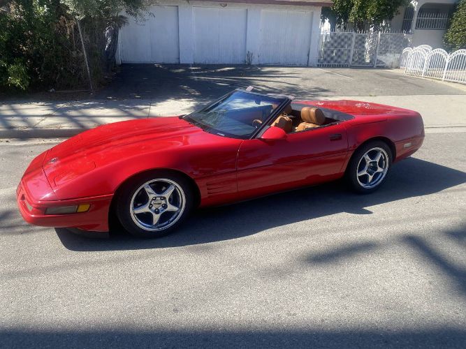 Chevrolet-Corvette-1987-Red-Saddle-Leather-11