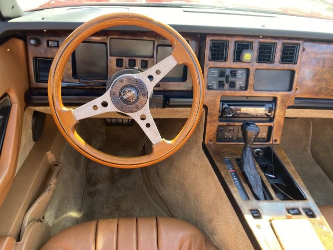 Chevrolet-Corvette-1987-Red-Saddle-Leather-13