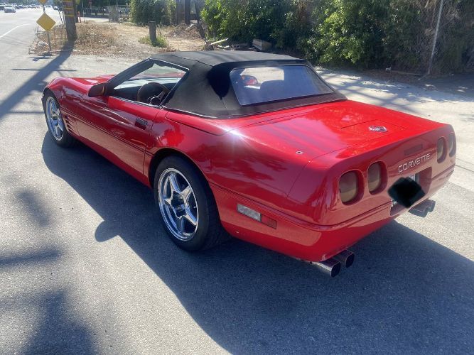 Chevrolet-Corvette-1987-Red-Saddle-Leather-2