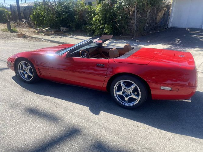 Chevrolet-Corvette-1987-Red-Saddle-Leather-4